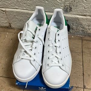 Adidas Women’s Stans Smith Shoes New Size 5